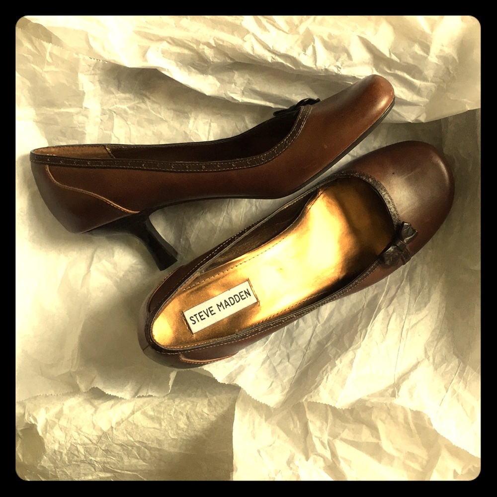 Steve Madden Vintage Leather Kitten Heels